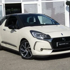 2017 Citroen DS3 1.2 PureTech Parthenon Cream Hatchback