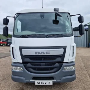 DAF LF 220 2016 24ft Curtainsider or Flat - Image 2