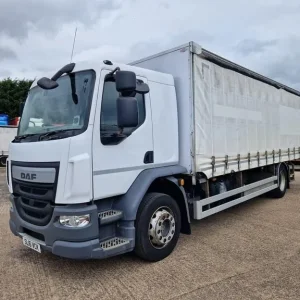 DAF LF 220 2016 24ft Curtainsider or Flat - Image 3