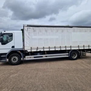 DAF LF 220 2016 24ft Curtainsider or Flat - Image 4