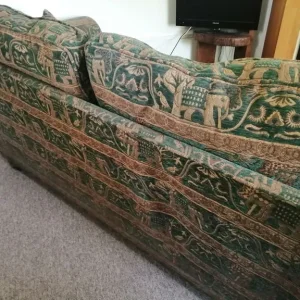3 seater sofa with green elephant pattern - Image 3