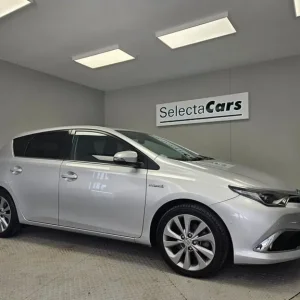 2016 Toyota Auris 1.8 VVT-h Excel Hatchback