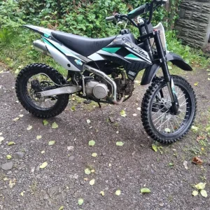 Super stomp 120r pit bike