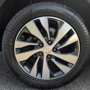 Suzuki Sx4 1.0 Boosterjet 5-door petrol manual with ABS and xenon lights - Image 3