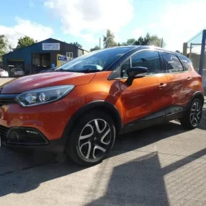 2014 Renault Captur 1.5 dCi Dynamique S MediaNav SUV - Image 3