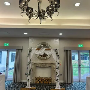 Wooden arch - Image 2