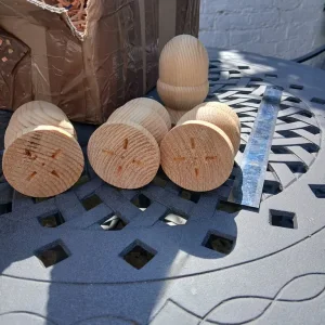 16 Solid Softwood Acorn Newel Post Caps – Job Lot - Image 3