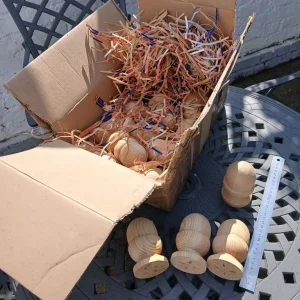 16 Solid Softwood Acorn Newel Post Caps – Job Lot