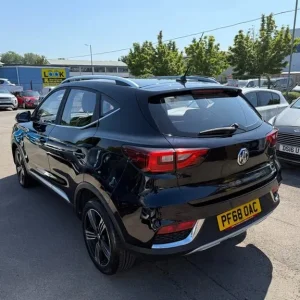 2019 MG ZS Exclusive Hatchback Petrol Manual - Image 4