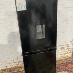 Swan Black Water Dispenser Fridge Freezer 50/50 Frost Free