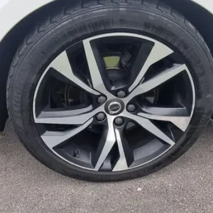 2019 Volvo V60 Estate, 5-door, semi-auto - Image 7