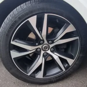 2019 Volvo V60 Estate, 5-door, semi-auto - Image 8