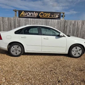 VOLVO S40 1.6 D Drive 2010 - Image 2