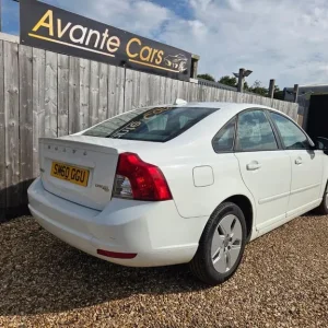 VOLVO S40 1.6 D Drive 2010 - Image 3