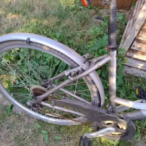 two bikes to give away - Image 7
