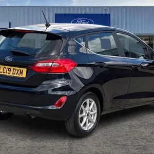 2019 Ford Fiesta 1.1 Zetec 5-door manual hatchback - Image 4