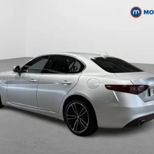 2021 Alfa Romeo Giulia 2.0 TB Lusso Ti 4dr Auto Saloon Petrol - Image 5