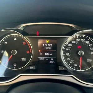Audi A4 Avant 2.0 TDI SE Technik Quattro Euro 5 (s/s) 5-door 2012 - Image 8