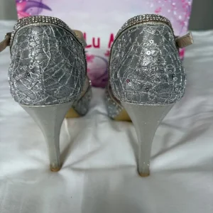 Ladies Heels - Image 3