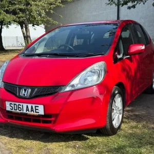 2011 Honda Jazz 1.4 i-VTEC ES Hatchback - Image 5