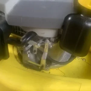 Self propelled petrol lawnmower - Image 2