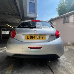 Peugeot 208 2014 hatchback manual 1199cc 5-door - Image 3