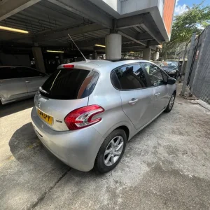 Peugeot 208 2014 hatchback manual 1199cc 5-door - Image 5