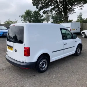 2016 VW Caddy 2.0 TDI BlueMotion Tech Startline Panel Van - Image 4