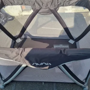 Nuna travel cot - Image 2