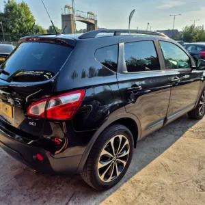2013 Nissan Qashqai 1.5 dCi 36-0 2WD Diesel Manual Hatchback - Image 8