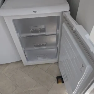 Beko freezer - Image 2