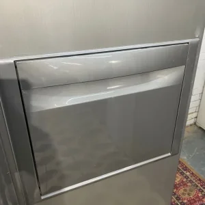 Samsung 3-door grey fridge with water and ice dispenser - Image 8