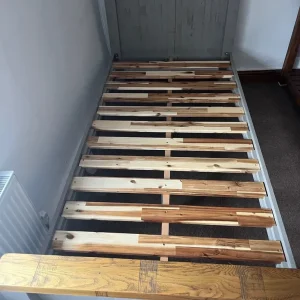 Solid oak single bed - Image 2