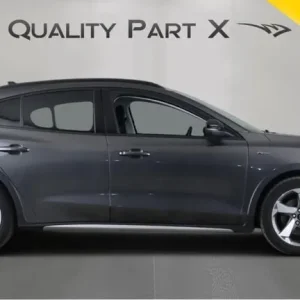 2019 Ford Focus 1.0T EcoBoost 5-door hatchback manual - Image 7