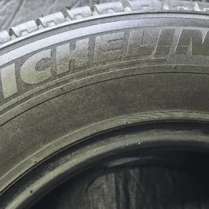 Michelin Agilis 225/70R15 tyre