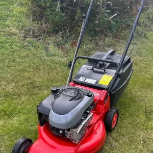 Rover 18” cut heavy duty alloy deck lawnmower 5hp Briggs engine - Image 4