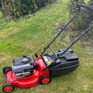 Rover 18” cut heavy duty alloy deck lawnmower 5hp Briggs engine - Image 5