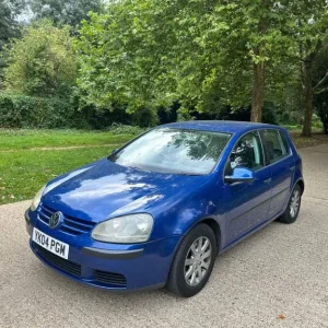 Volkswagen Golf 2004 Hatchback Manual 1.6L - Image 3