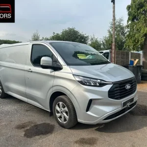 Ford Transit Custom 2.0 TDCi 136bhp Limited 2024 - Image 3