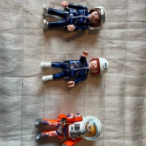Playmobil Space Mars Mission Rocket and station - Image 3