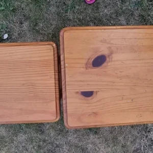Set of 2 wooden tables - Image 3