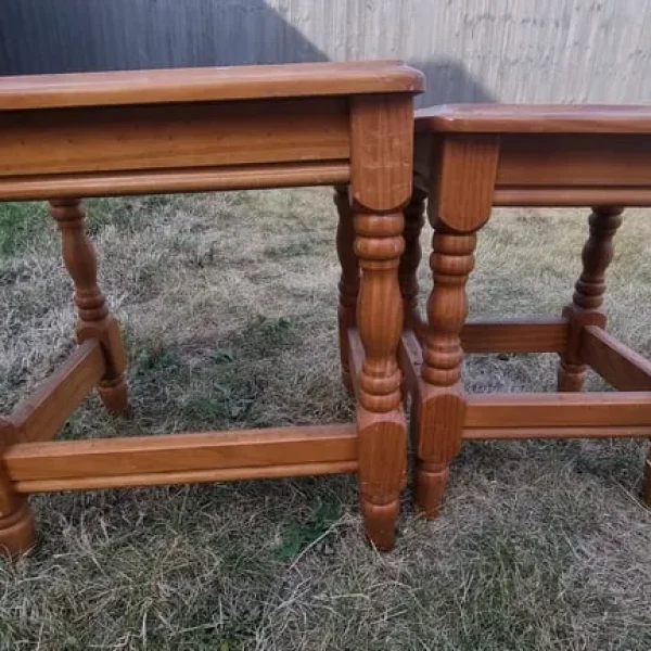 Set of 2 wooden tables