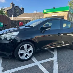 2013 Renault Clio 1.5 dCi Dynamique MediaNav Euro 5 5-door hatchback - Image 3