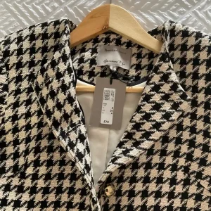 Womens Jacket Smart Dogtooth Design Size 8 New With Tags Never Worn - Image 3
