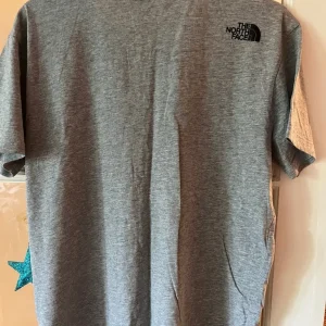 North Face Tshirt - Image 2