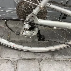 Carrera road bike - Image 4