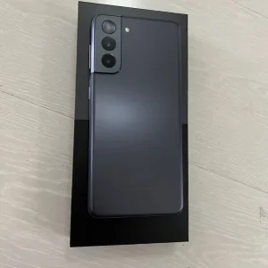 Samsung Galaxy S21 5G 128GB unlocked with warranty