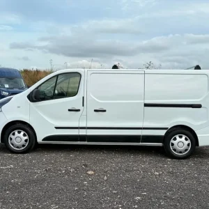 2018 Vauxhall Vivaro 1.6 CDTi Sportive Panel Van - Image 5