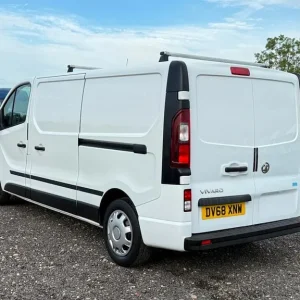 2018 Vauxhall Vivaro 1.6 CDTi Sportive Panel Van - Image 6