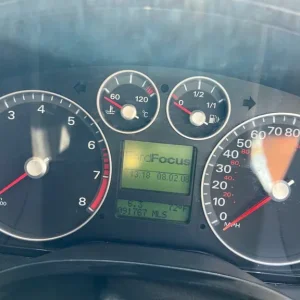 Ford Focus Ghia 1.6 Automatic 2006 - Image 4